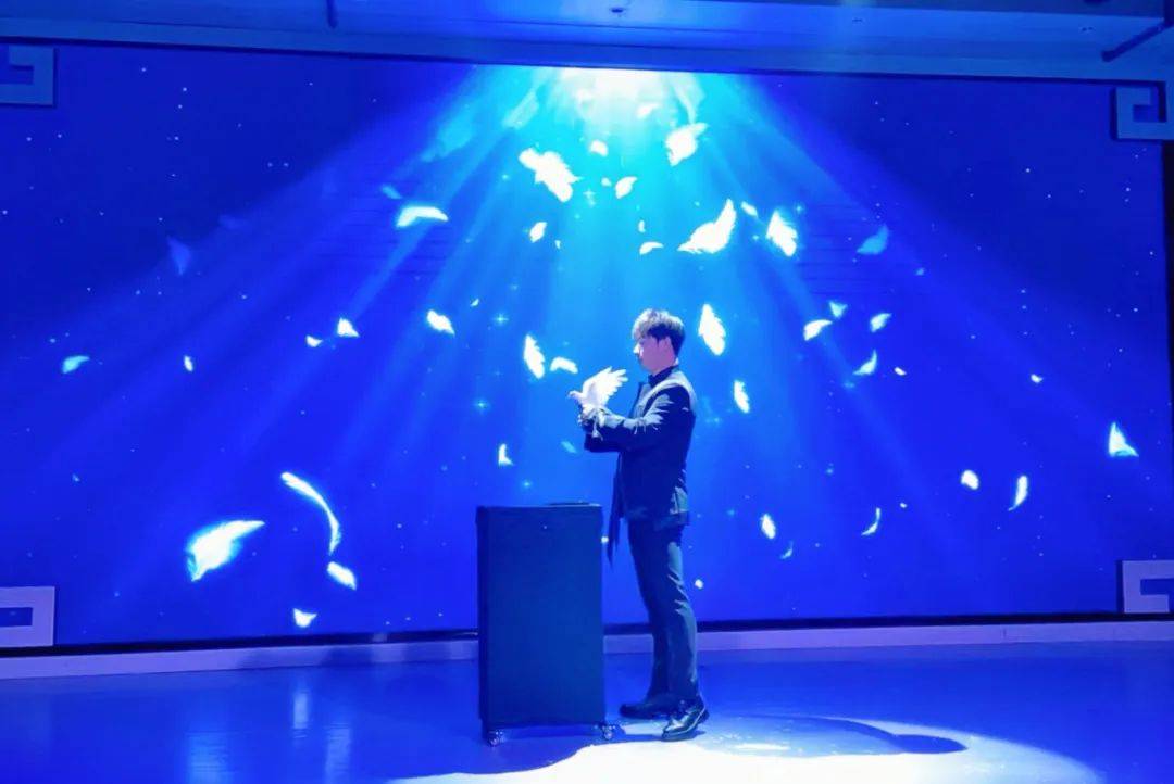 ”2025新春魔术杂技专场圆满举行AG真人网页“魔法青春 魅力九江(图2)