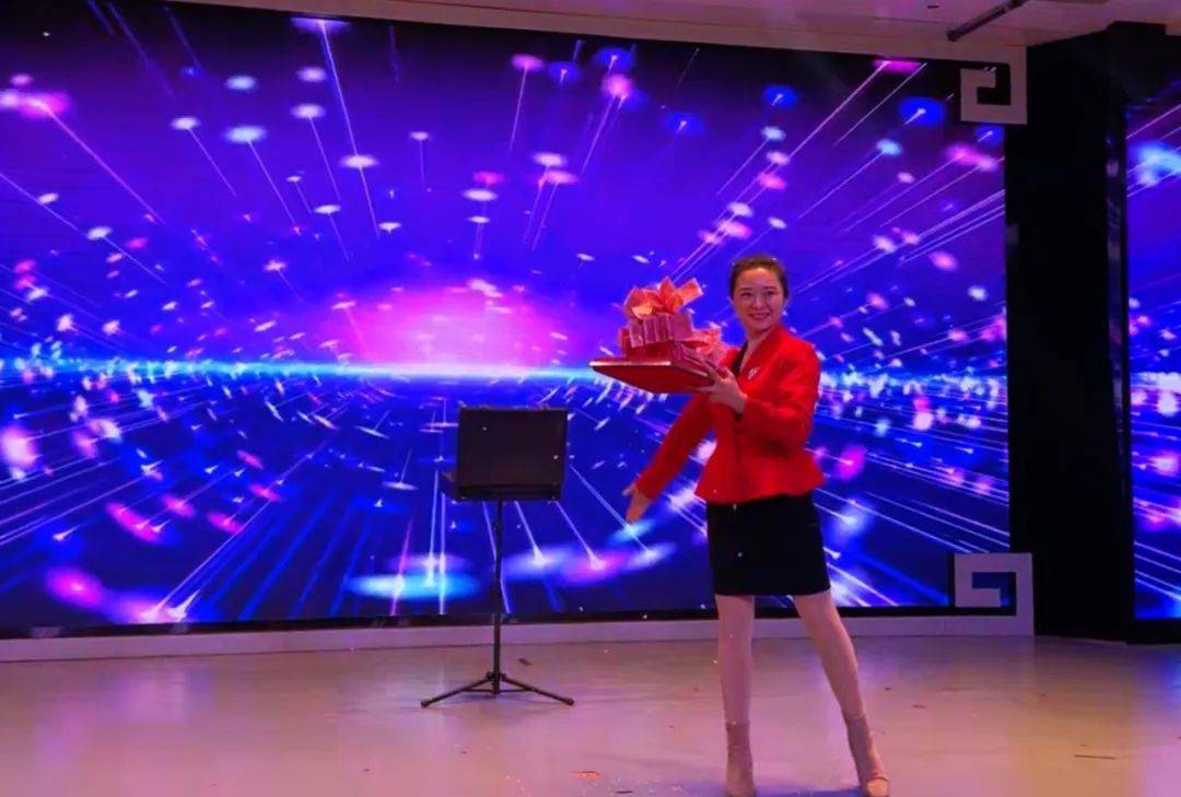”2025新春魔术杂技专场圆满举行AG真人网页“魔法青春 魅力九江(图6)
